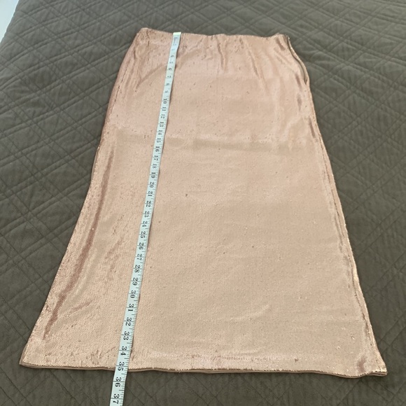 Zara NWOT Rose Pink Sequin Midi Skirt size L - Picture 17 of 17